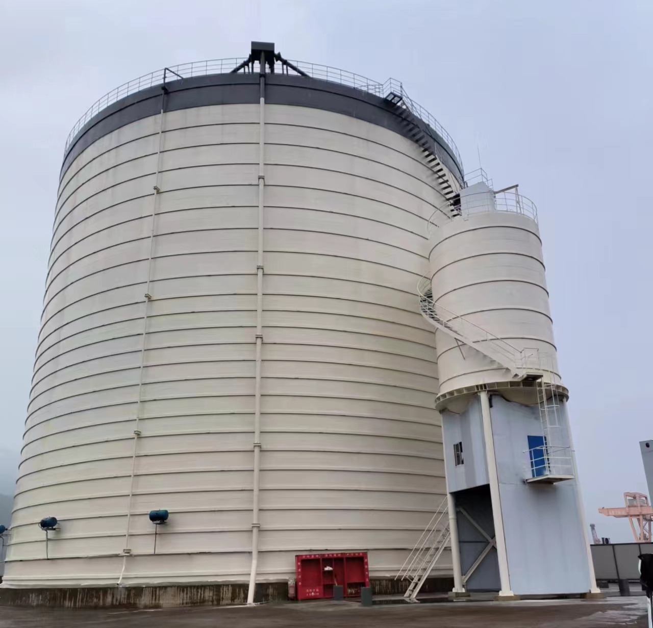 富蕴10万吨水泥钢板库